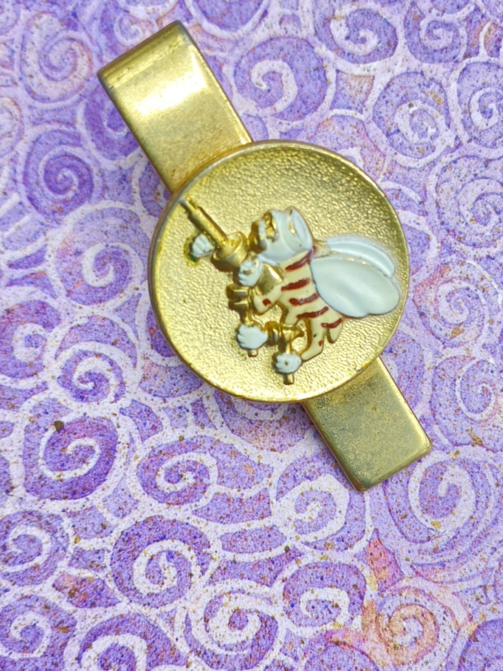 Vintage ANSON Tie Clip Gold Tone Enamel Bee With Tools